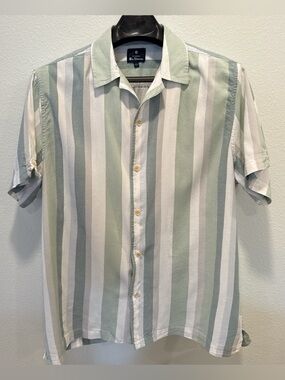 Ben Sherman Vertical Stripe Short-Sleeve Shirt in Sage Green and White Size L